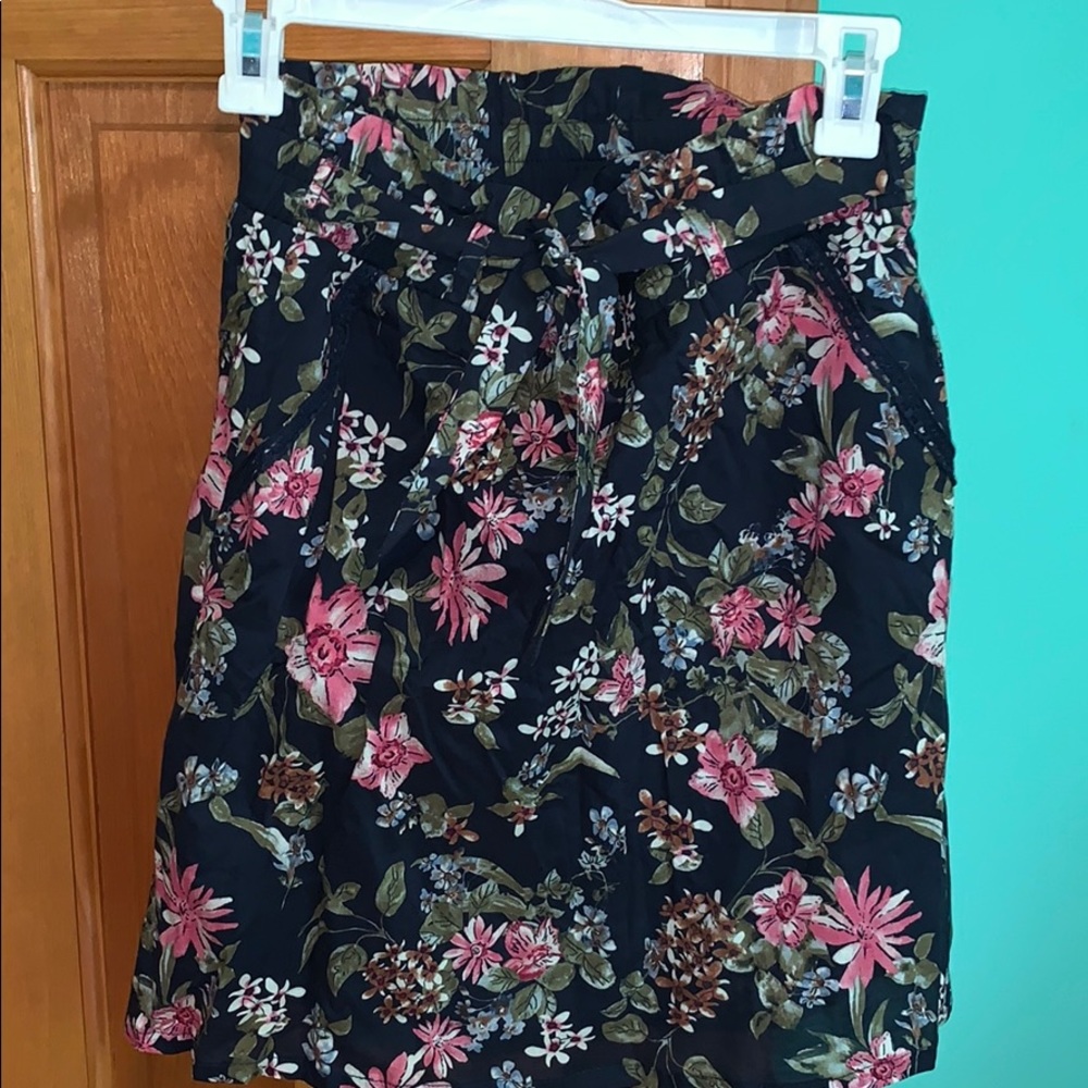 Navy floral patterned skirt